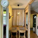 Idyllic In Supilinn With A Balcony, Private Parking And Contact-free Entrance Διαμέρισμα Ταρτού