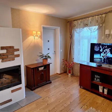 Idyllic In Supilinn With A Balcony, Private Parking And Contact-free Entrance Korter *
