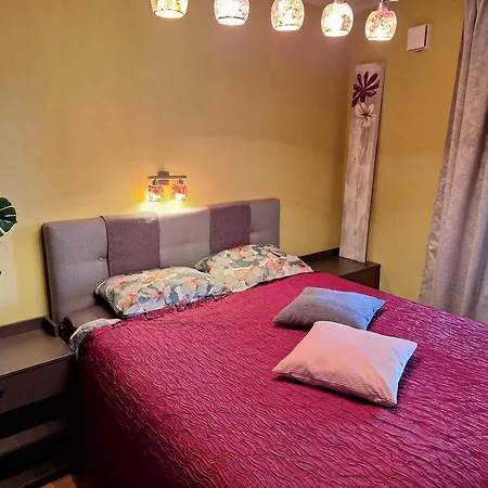 Idyllic In Supilinn With A Balcony, Private Parking And Contact-free Entrance * Tartu