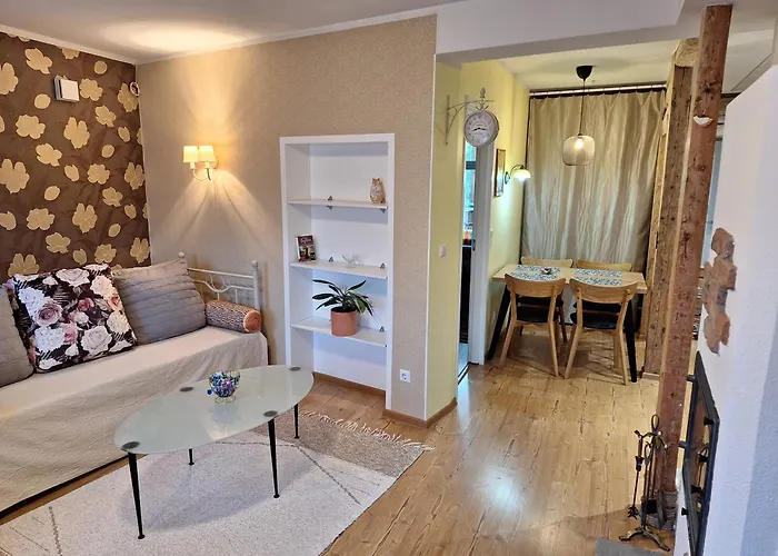 Апартаменты Idyllic In Supilinn With A Balcony, Private Parking And Contact-free Entrance Тарту